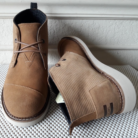 Suede boots - Picture 3 of 5